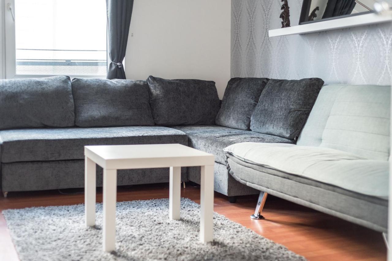 Modern Spacious 3 Bedroom City Centre Apartment - Free Parking - Private Balcony Edimburgo Exterior foto